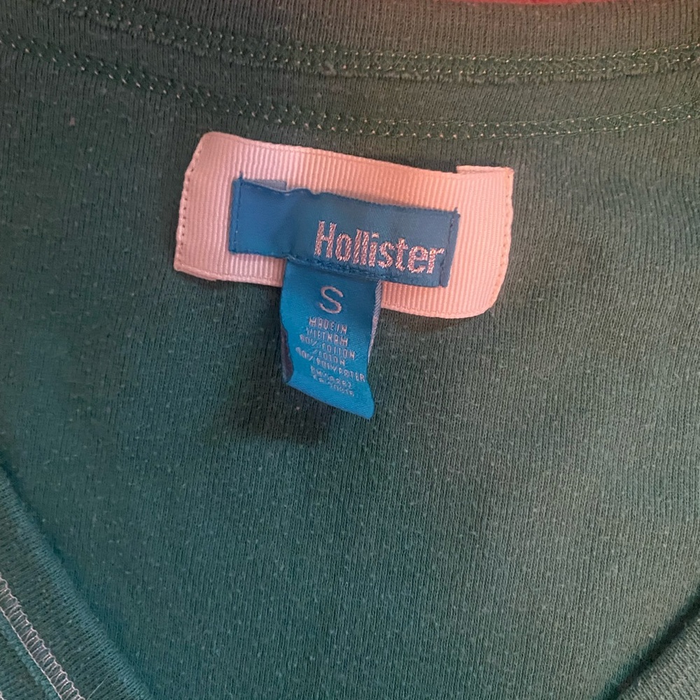 Vintage Y2K Hollister long sleeve - Picture 2 of 3
